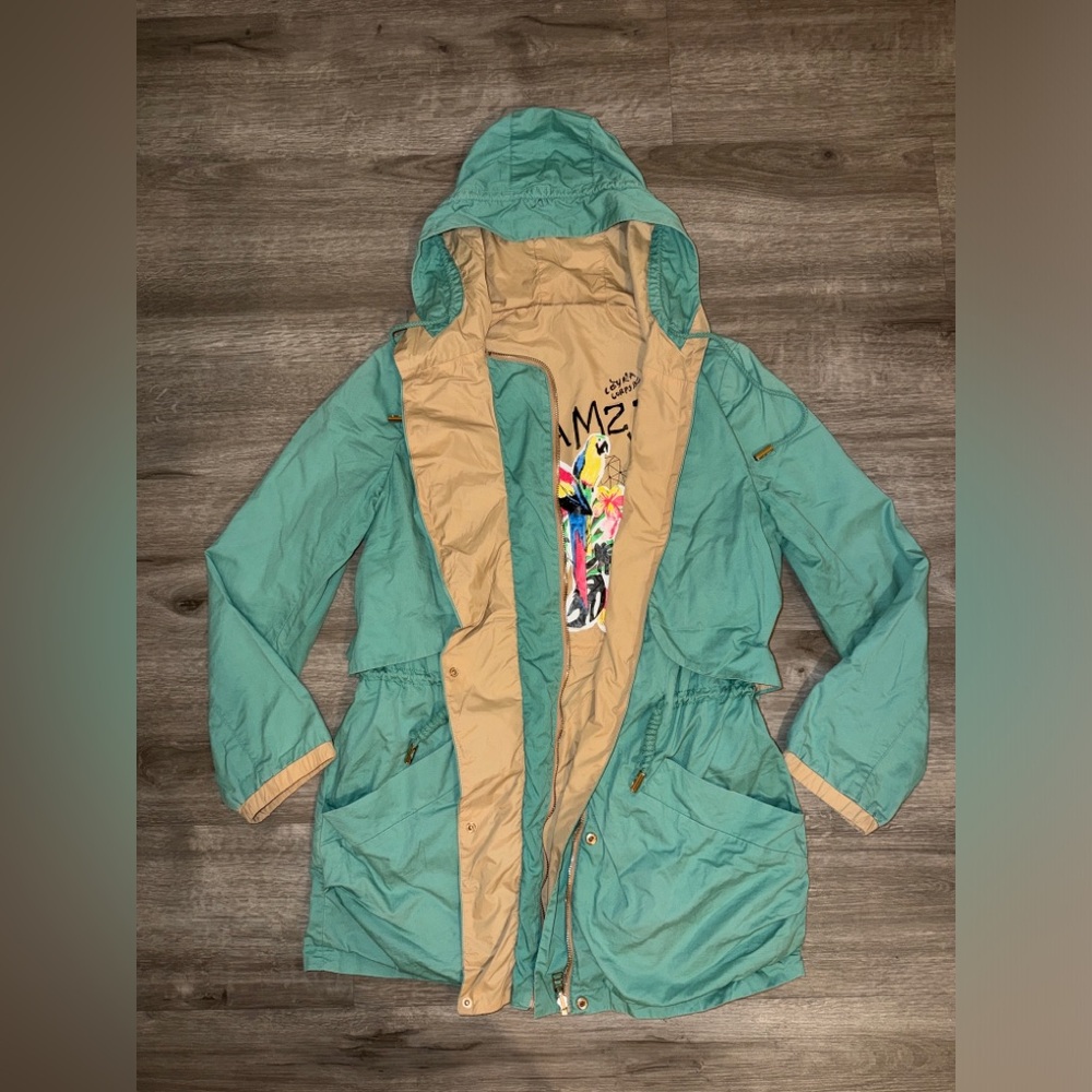 Revisable jackets